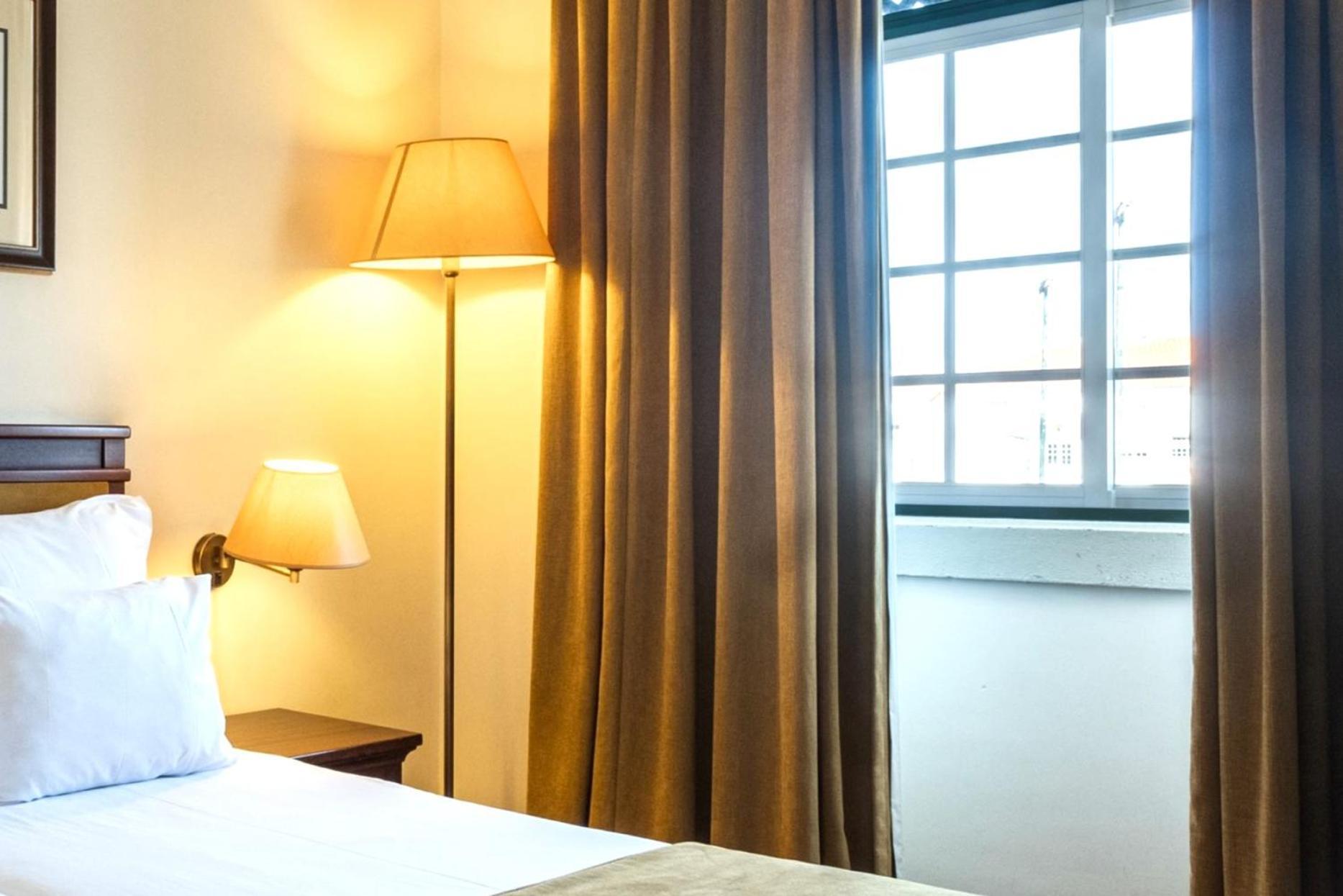 Twin Room Sea View,1586822139:JPEG