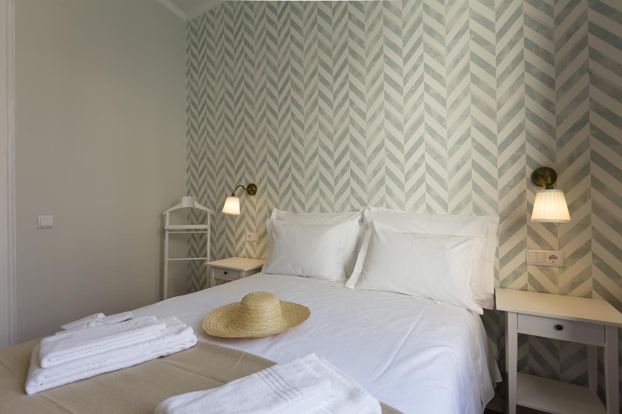 Standard Double Room,587763183:JPEG